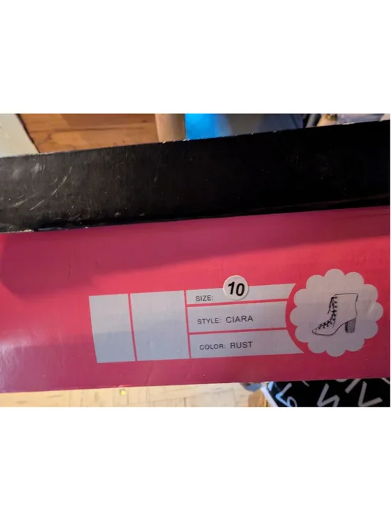 Lace up boots - Picture 5 of 5